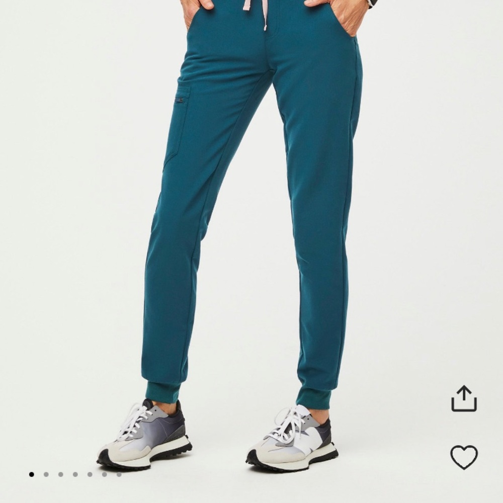 FIGS Zamora Joggers Scrub Pants size L in Limited Edition Caribbean Blue